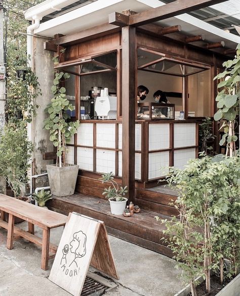 Japanese Tea House Interior, Japanese Cafe Interior, Japanese Coffee Shop, Shop Architecture, Coffee House Design, Japanese Cafe, Coffee Shop Concept, Wood Cafe, Cafe Exterior