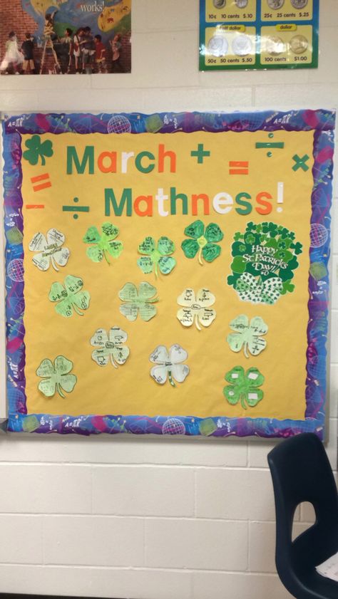 St. Patrick's Day math themed bulletin board... "March Mathness" Spring Math Bulletin Board Ideas, March Mathness, Numeracy Display, April Bulletin Boards, March Bulletin Board, Sped Math, Class Bulletin Boards, March Math, Parent Board