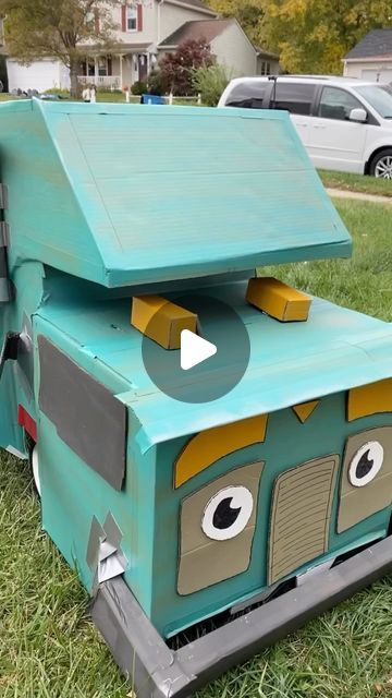 Trash Truck on Instagram: "Trash Truck, by you! 🚛 @happyfridiy putting those Amazon boxes to good use. Please keep tagging and showing us all the ways you’re DIY-ing Trash Truck into your life 💚" Diy Trash Truck Costume, Diy Outside Toys, Trash Truck Birthday Cake, Amazon Boxes, Outside Toys, Truck Birthday Cakes, Trash Truck, Small Paper Bags, Toddler Slide