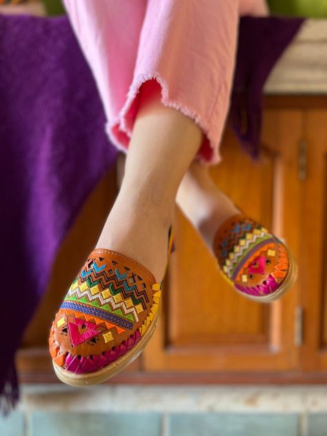 Shoes For Navratri, The Number 7, Mexican Huaraches, Mexican Shoes, Colored Sandals, Huarache Sandals, Embroidered Shoes, Number 7, Natural Leather