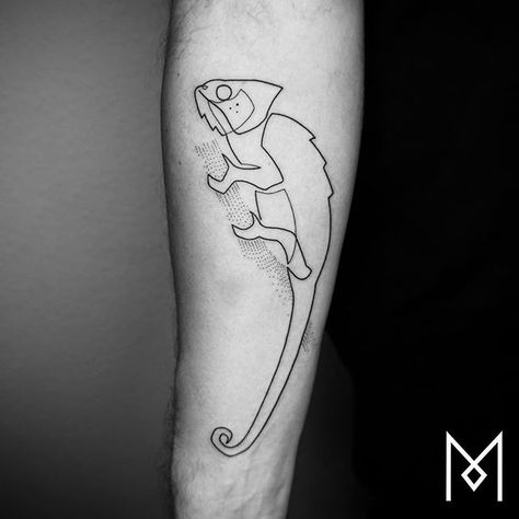 Linear Tattoo, Chameleon Tattoo, Mo Ganji, Simple Images, One Line Tattoo, Movie Tattoo, Deer Tattoo, Tattoo Design Ideas, Continuous Line Drawing