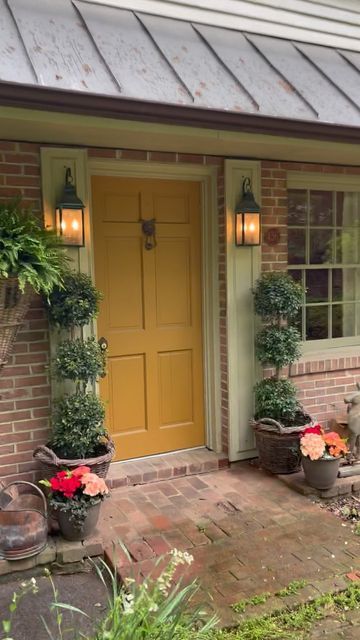 Hayes Cottage, Brick Exteriors, Red Brick Exteriors, Farmhouse Cabin, Rainy Spring, Spring Morning, Cozy Spaces, Dream Cottage, Cottage Farmhouse