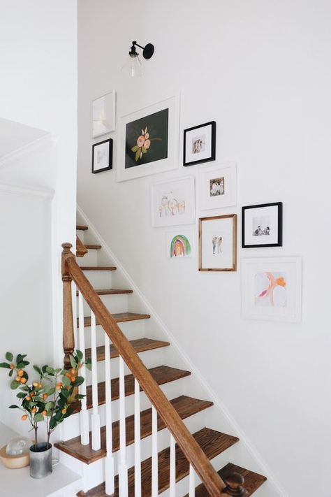 Wall Decor Stairway, Staircase Wall Decor Ideas, Stairway Wall Art, Stairway Gallery, Stairway Gallery Wall, Stairway Walls, Gallery Wall Staircase, Luxury Staircase, Staircase Wall Decor