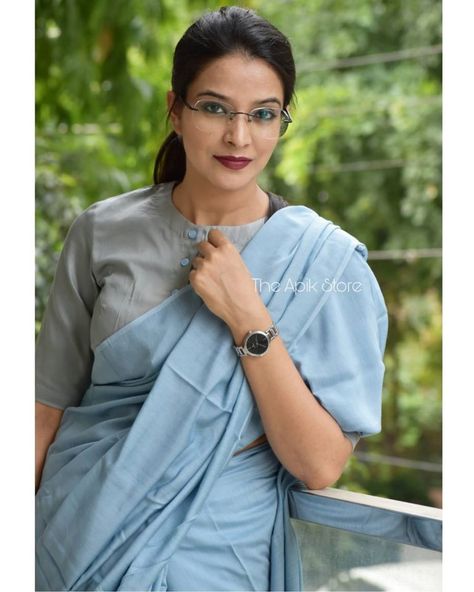 This Brand Shows Effortless Ways To Nail Your Formal Saree! • Keep Me Stylish Apik Store Saree, The Apik Store, Ias Officers Women Saree, Keep Me Stylish, Formal Saree, Cotton Saree Blouse Designs, Cotton Saree Blouse, Saree Blouse Neck Designs, New Saree Blouse Designs