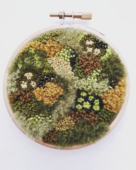 Moss Embroidery, Moss Rug, Garden Embroidery, New Template, Abstract Embroidery, Textiles Artwork, Textiles Projects, Creative Textiles, Textile Fiber Art