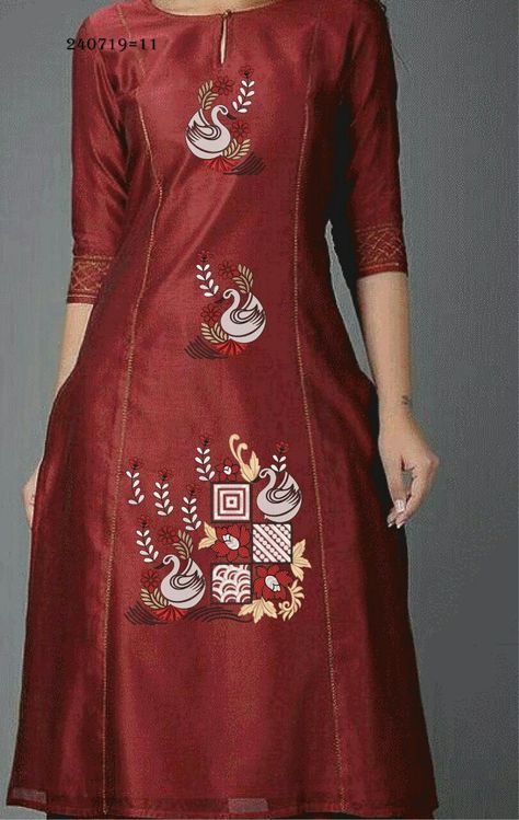 Febric Penting Kurti, Pattchitra Design, Hand Painted Kurtas For Women, Fabric Painting On Clothes Kurti, Febric Penting Design Kurti, Painting Kurti Designs, Kurta Paint Designs Women, Pattachitra Design, Kurti Painting Design