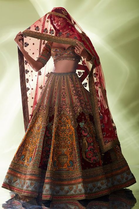 Maroon hand embroidered lehenga by Designer Latest Bridal Lehenga, Indian Outfits Lehenga, Wedding Lehenga Designs, Indian Bride Outfits, Bridal Lehenga Collection, Designer Bridal Lehenga, Traditional Indian Dress, Red Lehenga, Traditional Indian Outfits