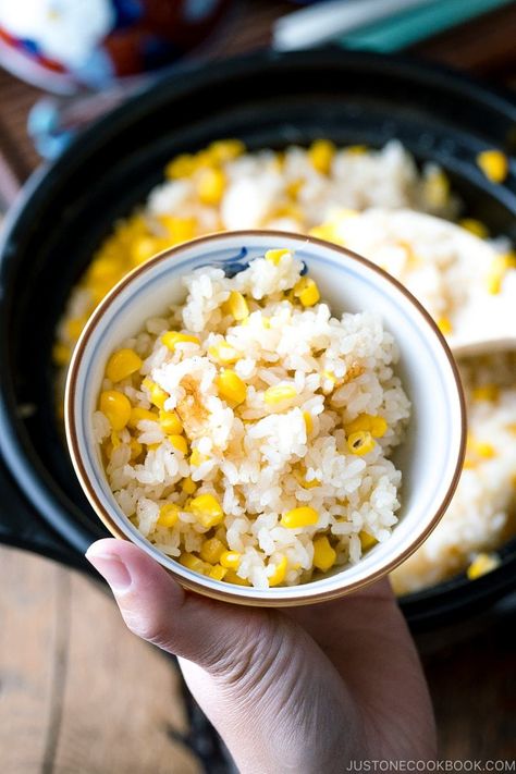 Rice And Corn Recipe, Rice With Corn, Rice Video, Corn Rice, Rice Cooker Recipes, Easy Japanese Recipes, Japanese Street Food, Asian Street Food, Meatless Main Dishes