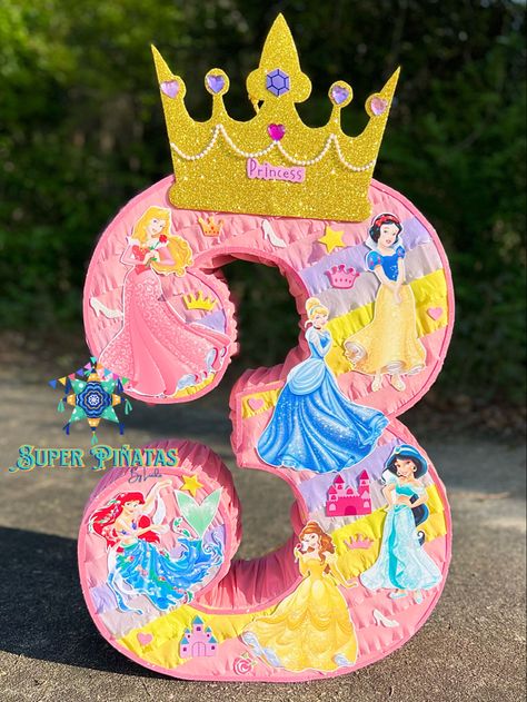 Disney Princess Goody Bag Ideas, Princess Theme Treats, Disney Princess Piñata, Disney Princess Birthday Decorations, Disney Princess Pinata, Princess Centerpiece Ideas, Princess Birthday Party Decorations Diy, Disney Princess Centerpieces, Princess Pinata