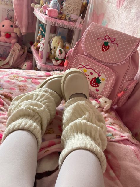 Hello Kitty My Melody, Kawaii Clothes, Room Inspo, Hello Kitty, Kitty, Stars, Clothes