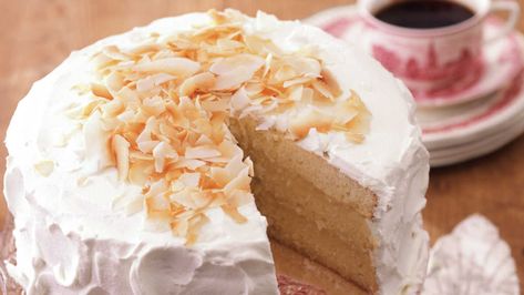 Southern Living Coconut Cake - My Christmas favorite! Coconut Cake Recipes, Coconut Filling, Coconut Extract, Living Classic, Southern Living Magazine, Coconut Shavings, Coconut Cake Recipe, Bowl Cake, Whipped Cream Frosting