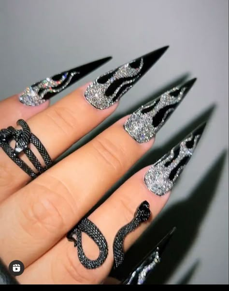 Godsmack Nails, Black And Silver Nails Acrylic, Gothic Nails Stiletto, Black Panther Nails, Red And Black Acrylic Nails Designs, Red Stiletto Nails Designs, Mafia Nails, Gothic Nail Ideas, Silver Nails Acrylic