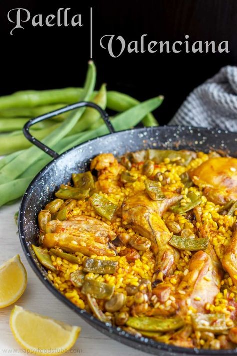 Paella Valenciana - Traditional Spanish Food Recipe | happyfoodstube.com Foods From Spain Traditional, Paella Recipe Authentic, Spanish Rice Dish, Valenciana Recipe, Valencia Paella, Traditional Paella, Easy Paella, Traditional Spanish Recipes, Spanish Paella