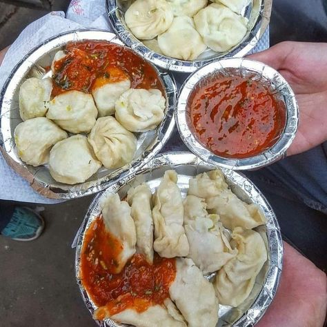 Indian Food Items, Indian Fast Food, Veg Momos, Delicious Food Image, Food Captions, Dream Food, Non Veg, Vegetarian Snacks Recipes, Food Babe