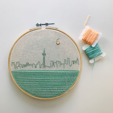 Skyline Embroidery, Diy For Beginners, Curious People, Toronto Skyline, Toronto City, Embroidery Diy, Embroidery Ideas, City Skyline, Seattle Skyline