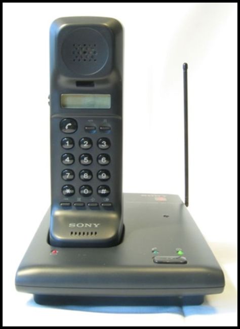 DO YOU NOW STILL HAVE A LAND LINE? http://answerangels.com.au/do-you-now-still-have-a-land-line/ Old Phones, Nostalgia Core, Prodigal Son, Telephones, Corded Phone, Landline Phone