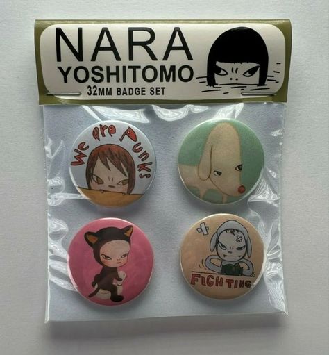 Badges Aesthetic, Nara Yoshitomo, Yoshimoto Nara, Buttons Art, Pin Back Buttons, Yoshitomo Nara, Bag Pins, Sonny Angel, Button Art