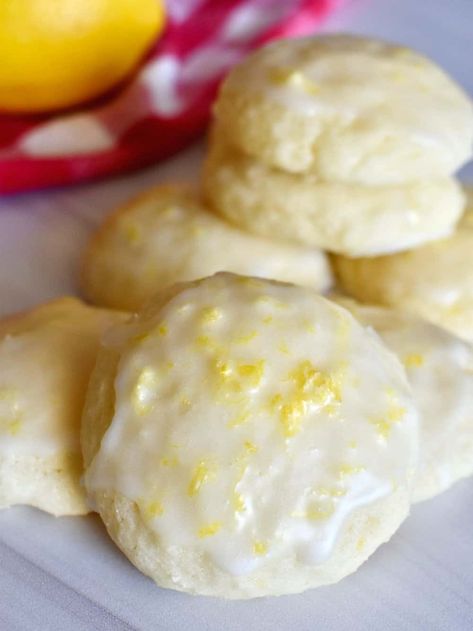 Lemon Ricotta Cookies are a simple and delicious soft Italian cookie made with ricotta and fresh lemon. This Lemon Ricotta Cookie recipe has been tested and perfected for perfect results every time! Lemon Knot Cookies, Knot Cookies, Ricotta Cookies Recipe, Lemon Ricotta Cookies, Lemon Drop Cookies, Ricotta Cookies, Italian Cookie Recipes, Italian Pastries, Lemon Icing