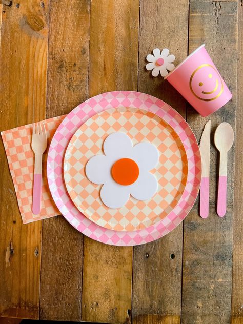 Inspired by the classic skater shoe, our Check It collection is sure to make your party checklist! The two-tone plates and checkered print napkins are perfect for mixing and matching with your favorite party pieces or used as stand-alone items. Choose from two size options: - Paper Dinner Plates, Approx 10" - Paper Dessert Plates, Approx 8" - Pack of 8 - Not safe for microwave use Two Happy Birthday Theme, Preppy Party Decorations, Threenager Party, Cream Plates, Party Like Gatsby, Groovy Party, Craft Cart, Hippie Birthday, Party Checklist