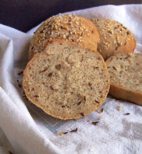 Vegan Buns, Gluten Free Bread Recipes, Homemade Gluten Free Bread, Best Gluten Free Bread, Pan Sin Gluten, Sorghum Flour, Gluten Free Buns, Gluten Free Recipes Bread, Homemade Gluten Free