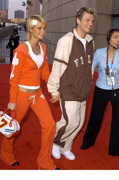 2000s Athletic Wear, Early 2000s Tracksuit, 200s Party, 2000s Athleisure, Celebrity Gym Outfit, 2004 Fashion Trends, 2000s Tracksuit, Y2k Athleisure, 2000s Sportswear