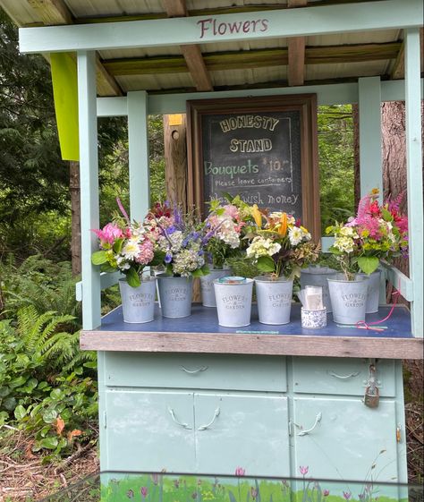 Roadside Stand, Flower Farming, Market Stands, Secret Place, Flower Cart, Flower Bar, Self Serve, Flower Stand, Farm Stand