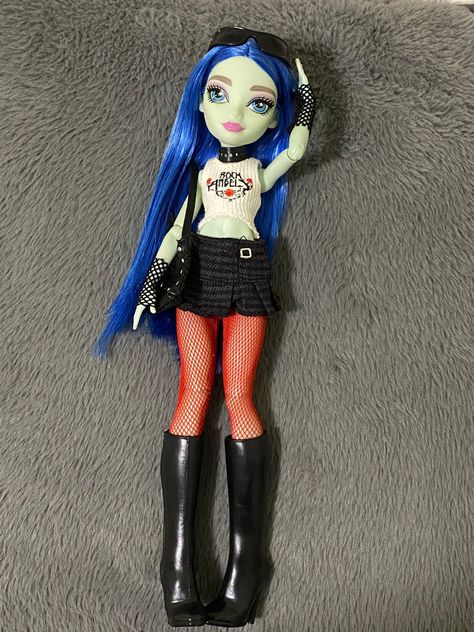 Monster High G3, Monster High Toys, Monster High Ghoulia, Monster High Clothes, Moster High, Custom Monster High Dolls, Doll Aesthetic, Zombie Girl, Monster High Art