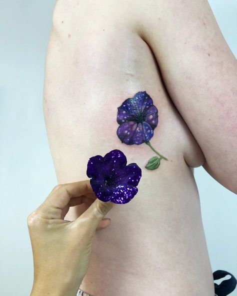 tattoo-artist on Instagram: “night sky petunia flower, double-side tattoo✨🌌thanks, Lizzie!#liveleaftattoo #botanicaltattoo #flowertattoo #floraltattoo #nightskypetunia…” Night Sky Petunia, Petunia Tattoo, Simple Flower Tattoo, Petunia Flower, Herb Garden Design, Red Ink Tattoos, Botanical Tattoo, Floral Tattoo Design, Side Tattoos