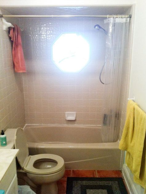 Small Bathroom With Tub, Makeover Kamar Mandi, Small Full Bathroom, Tub Remodel, Very Small Bathroom, Small Bathroom With Shower, Full Bathroom Remodel, Small Bathroom Renovations, Small Bathroom Renovation