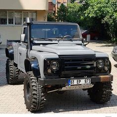 Defender Pickup, Land Rover Defender Pickup, Camo Truck, Land Rover Defender 130, Bequia, Defender 130, Best Suv, Mitsubishi Colt, Pajero Sport