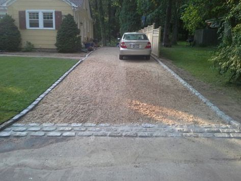 Circle Gravel Driveway Ideas, Gravel Driveway Turnaround Ideas, Landscaping Gravel Driveway, Tarmac And Gravel Driveway, Circle Driveway Landscaping, Self Binding Gravel Driveways, Circle Driveway, Garden Ideas Driveway, Cobblestone Driveway