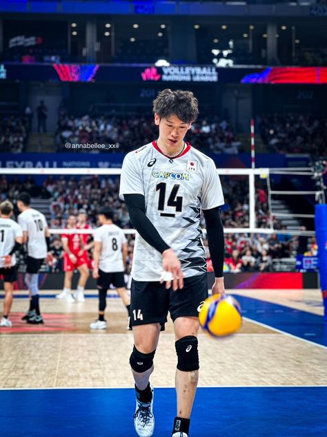 Yuki Ishikawa Volleyball, Yuki Ishiwaka, Ishikawa Yuki, Yuki Ishikawa, Japan Volleyball, Volleyball Wallpaper, Japan Volleyball Team, Volleyball Clubs, Dining Etiquette