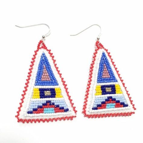 Crow Beadwork, Crow Design, Native American Beadwork Patterns, Beautiful Beaded Earring, Native Beading, Fringe Earring, Beading Embroidery, Native Beading Patterns, Native Crafts