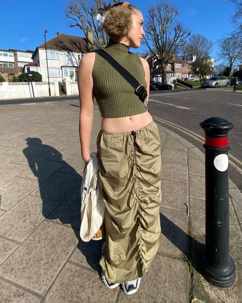 y2k Solid Ruched Midi Skirts Folds Vintgae Low Waisted Cargo Skirts Women Streetwear Long Pencil Skirts, Women Streetwear Summer, Low Waisted Cargo, Cargo Skirt Outfit, Cargo Skirts, Ruched Midi Skirt, Skirts Summer, Y2k Skirts, Utility Skirt