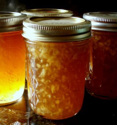 Garlic Jam Recipe, Garlic Jelly, Savory Jam, Jelly Recipe, Berry Tart, My Peace, Pepper Jelly, Jam And Jelly, Jelly Recipes