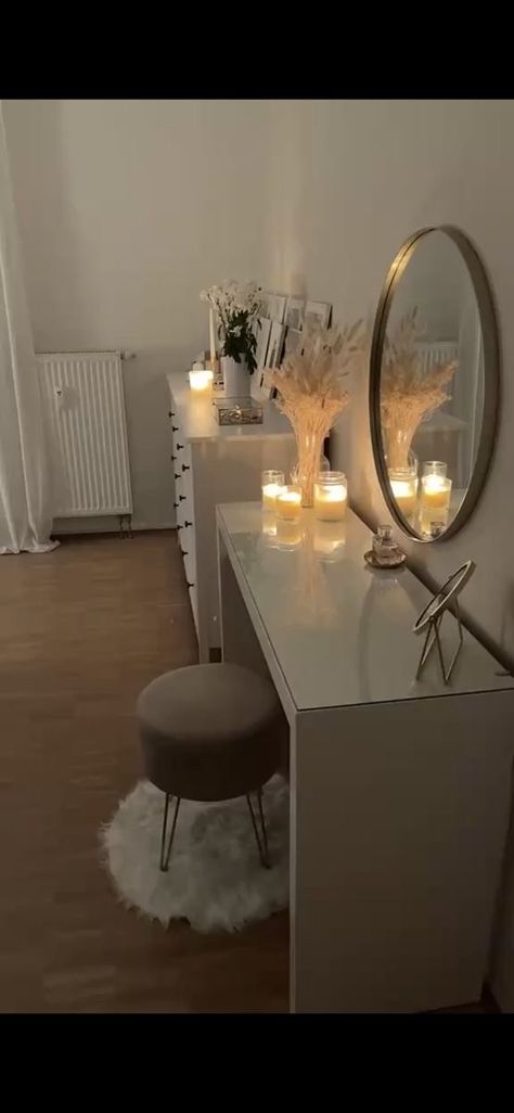 Vanity With No Mirror, Clean Girly Room, Room Inspirationen Clean Girl, Grey Aesthetic Room, Cozy Bed Decor, Calm Room Aesthetic, Modern Bedroom White, Room Pink And White, Aesthetic Cute Room