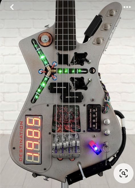 Geek Furniture, Sick Guitars, Guitar Ideas, Electric Guitar Design, Guitar Kids, Guitar Obsession, Custom Electric Guitars, New Retro Wave, Unique Guitars