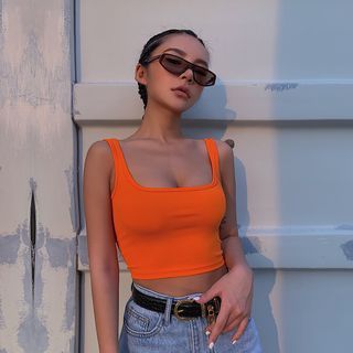 Colada Square-Neck Cropped Tank Top | YesStyle Orange Shirt Outfit, Neon Top, Orange Crop Top, Orange Fits, Orange Tank Top, Orange Outfit, Tank Top Outfits, Orange Shirt, Crop Top Outfits