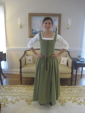 Elizabethan Kirtle, Tudor Fashion Women, Madrigal Dinner, Tudor Clothing, Medieval Dress Peasant, Peasant Costume, Renn Faire, Sca Garb, Medieval Woman