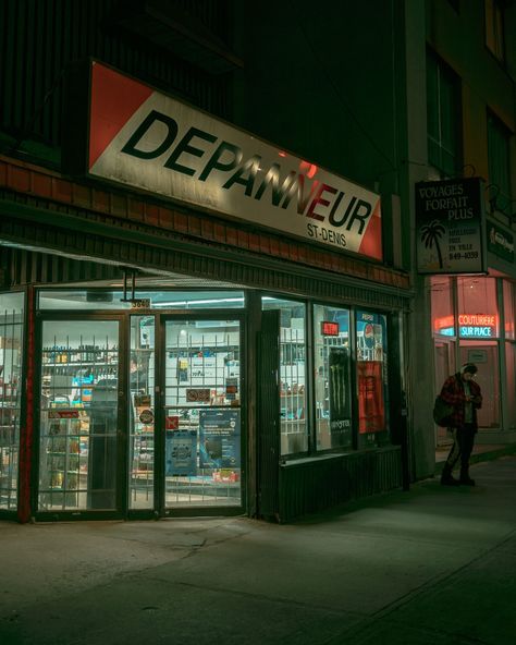 Depanneur St-Denis at night in Le Plateau-Mont-Royal, Montreal, Québec, Canada Montreal Aesthetic, Montreal Photography, Post Apocalyptic Books, Montreal Art, St Denis, Rail Transport, Old Port, Hotel Motel, White Car