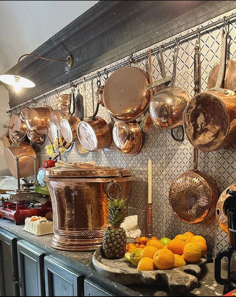 Copper Pots In Kitchen, Copper Tray Decor Ideas, Hanging Copper Pots In Kitchen, Copper Pots And Pans Display, Hanging Copper Pots, Kitchen List, French Glam, Copper Molds, Country Kitchen Ideas