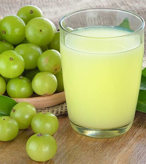 5 Effective Benefits Of Amla Juice For Weight Loss Amla Juice Benefits, Juice For Skin, Getting Rid Of Dandruff, Carrot Juice, High Cholesterol, Health Products, Skin Care Products, Ayurveda, Healthy Diet