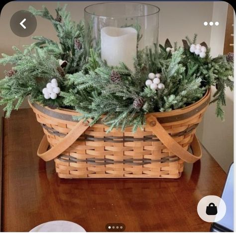 Christmas Basket Decor, Picnic Basket Decor, Longaberger Basket Ideas, Basket Decor Ideas, Decorate With Baskets, Basket Makeover, Vintage Picnic Basket, Christmas Tabletop Decor, Christmas Centerpieces Diy