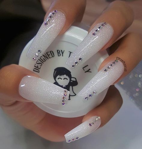 Shape Of Nails, Milky Nails, Coffin Nails Long, Acrylic Nails Coffin, Luxury Nails, Coffin Nails Designs, Fire Nails, Milky White, Bling Nails