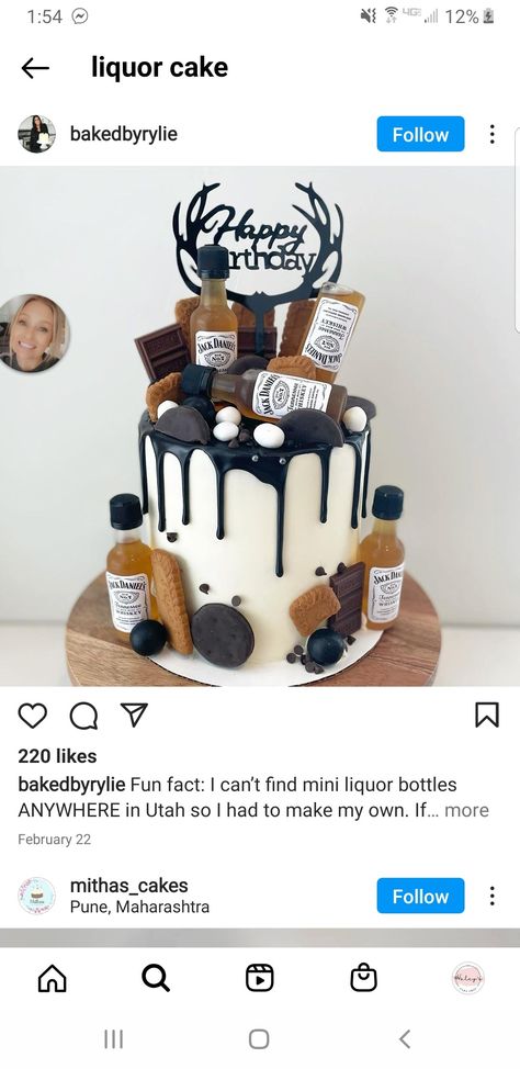 Cake With Mini Liquor Bottles, Liquor Bottle Cake, Liquor Cake, Bottle Cake, Mini Liquor Bottles, 21st Cake, Tennessee Whiskey, Liquor Bottle, Tomboy Outfits