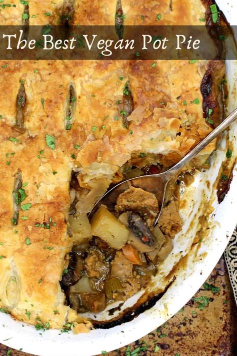 Vegan Pot Pie With Biscuits, Vegan Beef Pot Pie, Vegan Thanksgiving Pie Recipes, Vegan Thanksgiving Protein, Vegan Diner Food, Vegan Savoury Pie, Vegan Puff Pastry Recipes Savory, Tofu Pot Pie, Vegan Pie Recipes