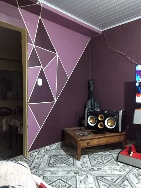 Geometric wall design and ideas for living room 70+ Bedroom Decor Ideas Early Mornings decor Geometric Wall Paint Purple, Geometry Wall Paint, Wall Painting Ideas Geometric, Painting Ideas Geometric, Wall Paint Designs Bedroom, Wall Texture Design Bedrooms, Geometric Wall Design, Geometric Wall Painting, 70 Bedroom