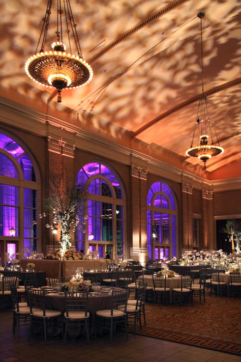 Image Projection, Wedding Makeup Blonde, Wedding Uplighting, Ceiling Wedding, Uplighting Wedding, Old Hollywood Wedding, Luxury Weddings Reception, Hotel Inspiration, Hollywood Wedding