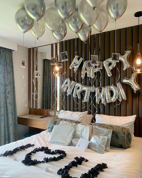 This easy to inflate, 16” foil letters happy birthday sign lets you celebrate special moments with children, friends, and family. Decorating Boyfriends Room Surprise, Birthday Party Decorations For Boyfriend, Boyfriends Birthday Room Decoration, Hotel Birthday Boyfriend, 21st Hotel Decorations, Hotel Decor Birthday, 21st Birthday Decorations Hotel Room, Happy Birthday Hotel Room Decor For Him