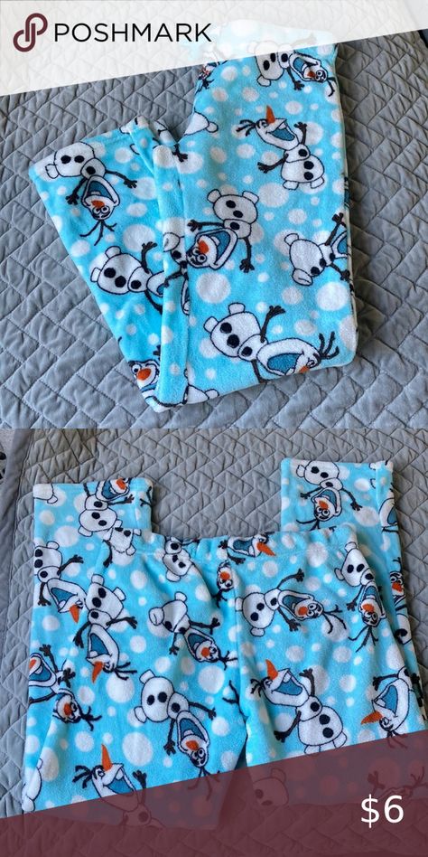 Olaf Pajama Bottoms Matching Couple Outfits, Pj Pants, Pajama Bottoms, Couple Outfits, Matching Couples, Olaf, My Childhood, Relationship Goals, Pajama Pants